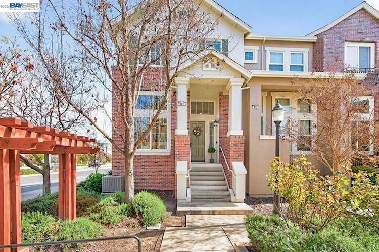 2871 1st St #901, Livermore, CA 94550