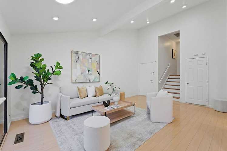 20012 Northcrest Square, Cupertino, CA 95014