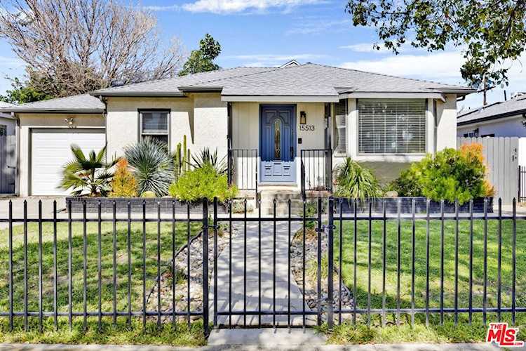 15513 Cohasset St, Van Nuys, CA 91406