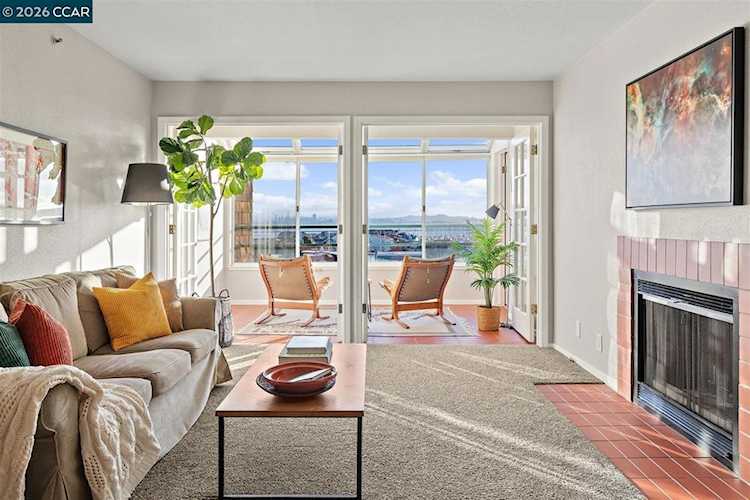 1300 Quarry Ct #412, Richmond, CA 94801