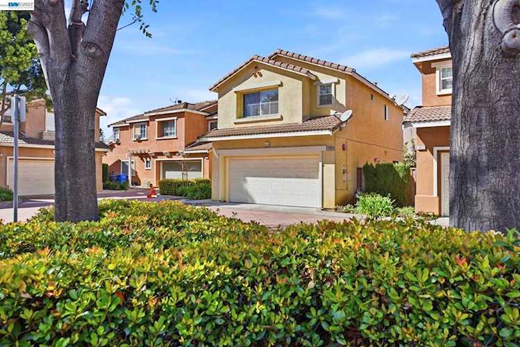 1085 La Brea Ter, Union City, CA 94587