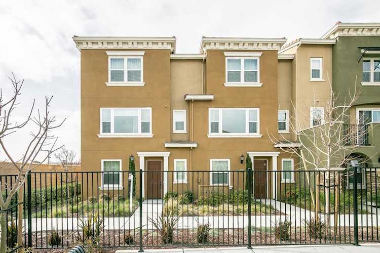 38950 Dandelion Place, Newark, CA 94560