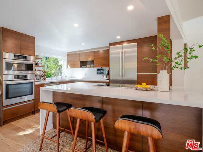 20922 Keller Rd, Topanga, CA 90290