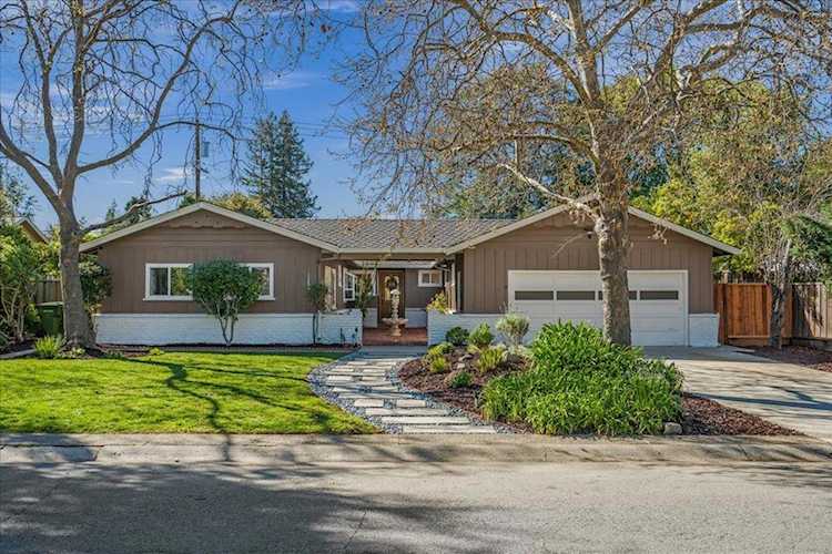 12095 Brookglen Dr, Saratoga, CA 95070