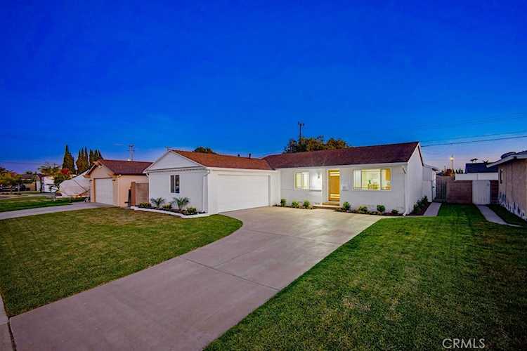 8940 Comet Circle, Westminster, CA 92683