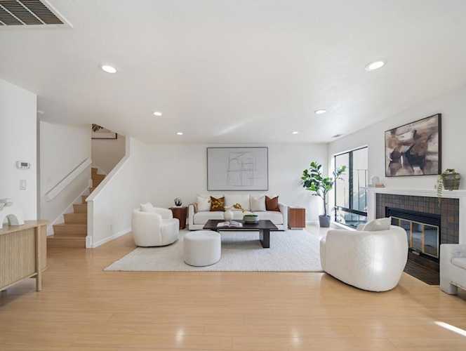 7518 Rosedale Ct, Pleasanton, CA 94588