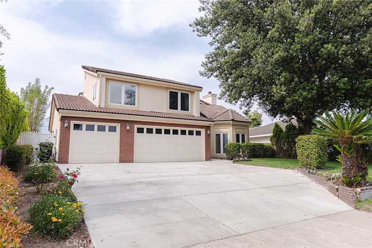 49 W La Sierra Dr, Arcadia, CA 91007