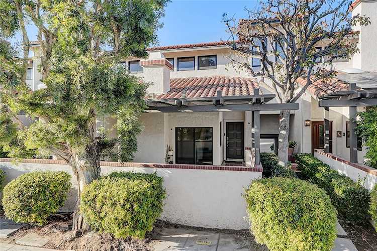5 Cordoba Ct, Manhattan Beach, CA 90266