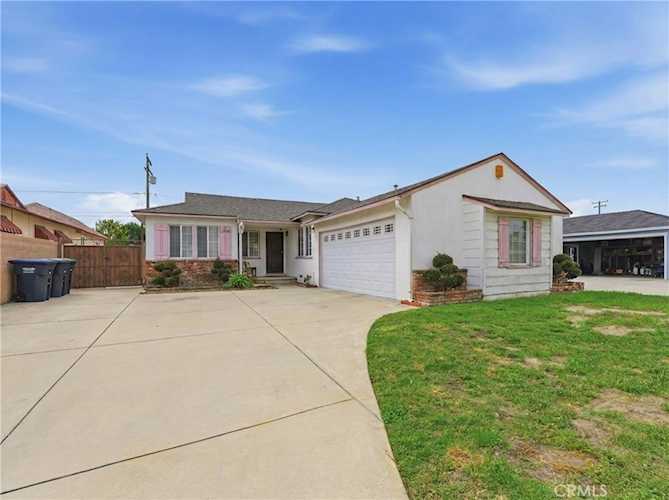 10456 Mapledale, Bellflower, CA 90706