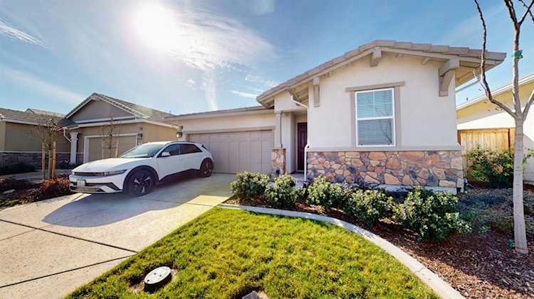 1399 Carson River Loop, Lincoln, CA 95648