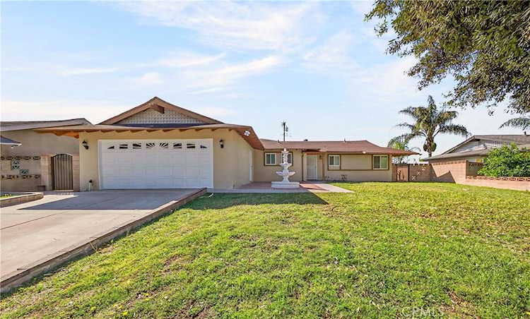 1138 Ringe Ct, Pomona, CA 91767