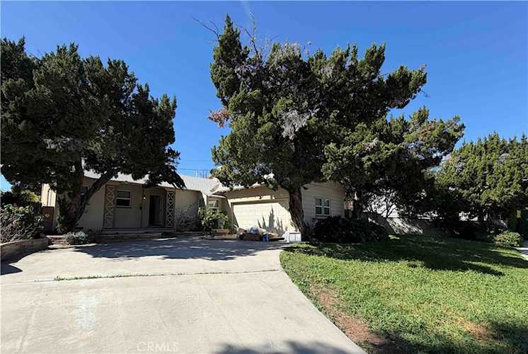 20252 Archwood St, Winnetka, CA 91306