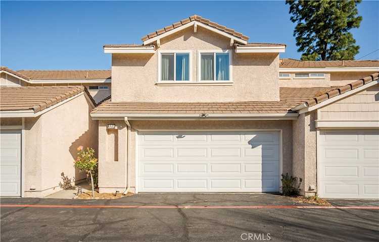 229 Windsong Ct, Azusa, CA 91702