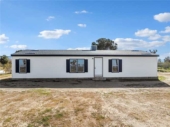 3168 Mcmillan, Phelan, CA 92371