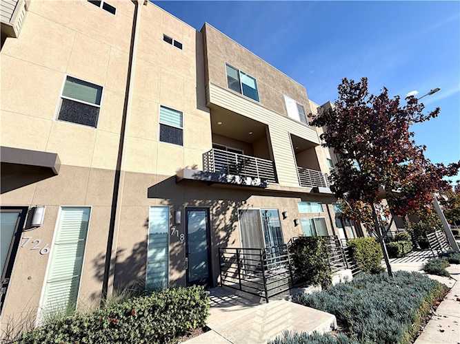 718 Central Ave, Upland, CA 91786