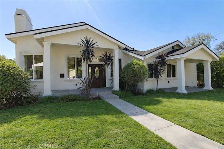 30 Victoria Ln, Sierra Madre, CA 91024