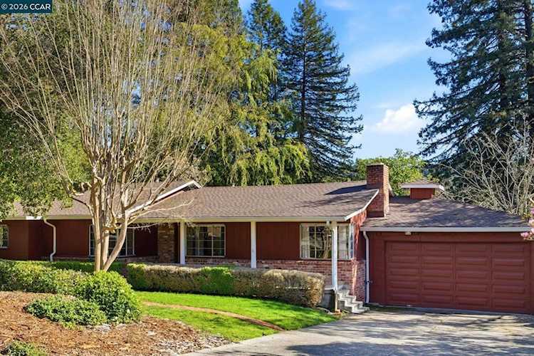 22 Irving Ln, Orinda, CA 94563