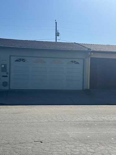 466 Calaveras Dr, Salinas, CA 93906