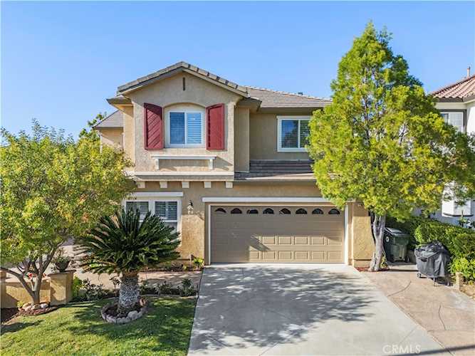22029 Superior Ct, Saugus, CA 91390