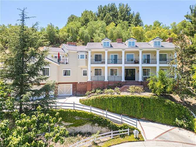 9 Zanja Ln, Bell Canyon, CA 91307