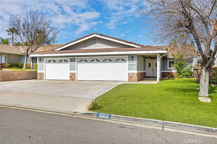 30841 Long Point, Canyon Lake, CA 92587