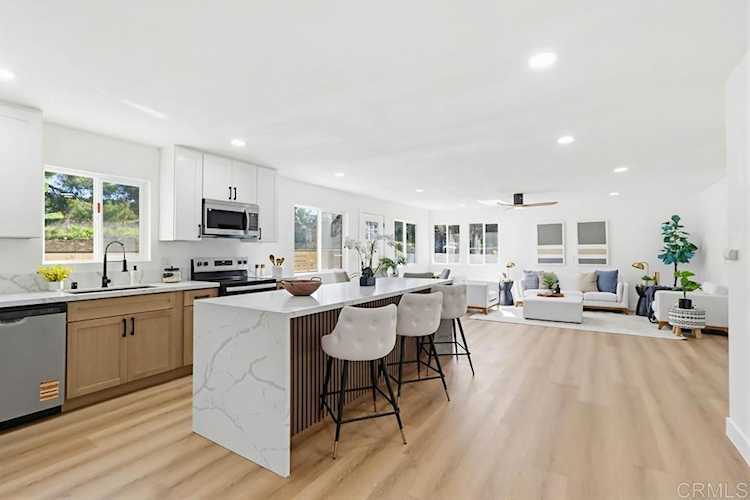 2526 Buckthorn Trl, Boulevard, CA 91905