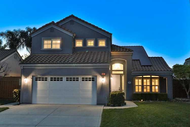 947 Skip Away Ct, Morgan Hill, CA 95037