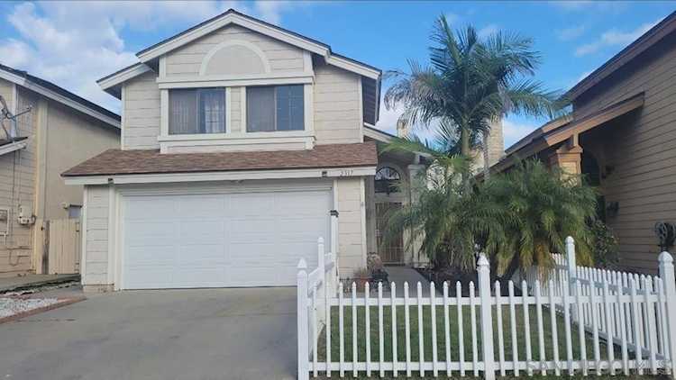 2317 Sherwood Dr, Lemon Grove, CA 91945