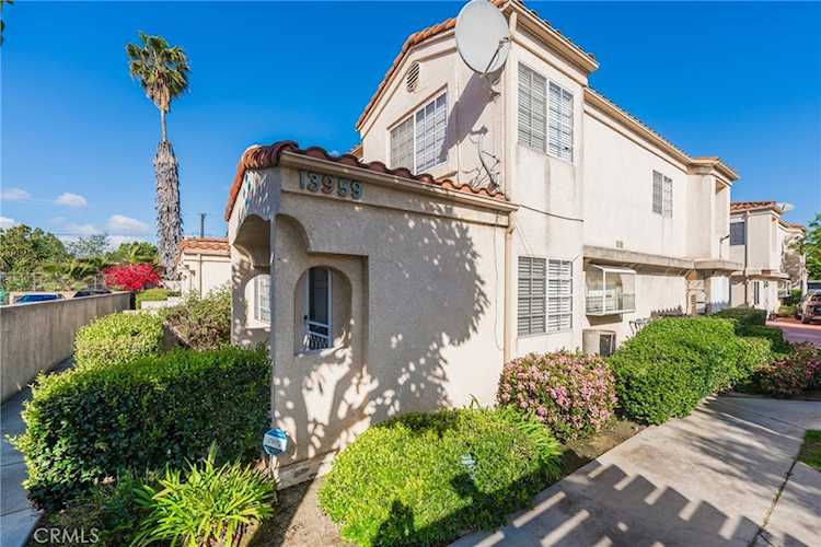 13959 Arthur Ave #1, Paramount, CA 90723