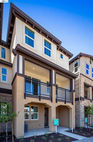 909 More Lane #1303, Morgan Hill, CA 95037