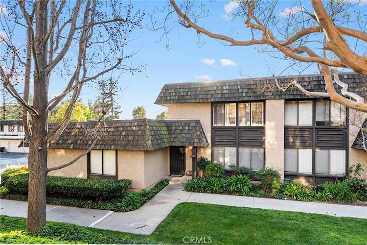 694 Rosewood Ln, San Dimas, CA 91773