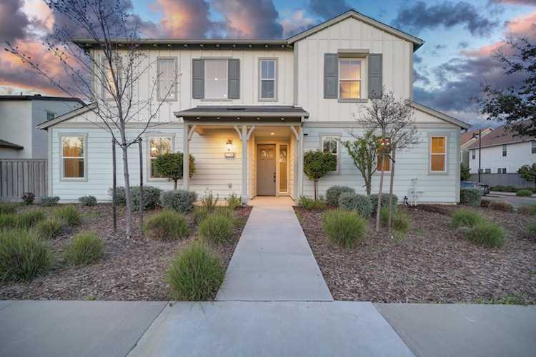 2230 Cannery Loop, Davis, CA 95616