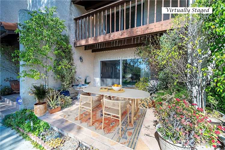 9512 Via Venezia, Burbank, CA 91504