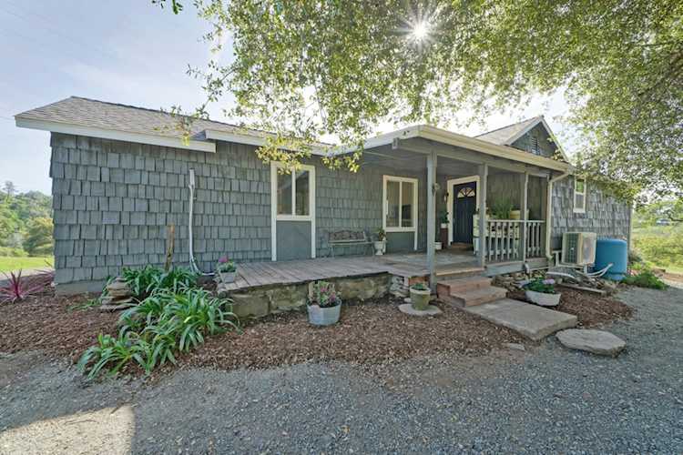7045 Mount Vernon Road, Auburn, CA 95603