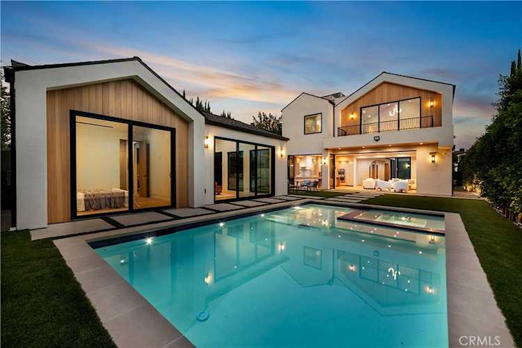 16749 Addison, Encino, CA 91436