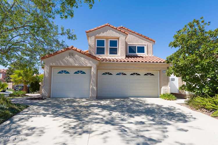 7247 University Dr, Moorpark, CA 93021