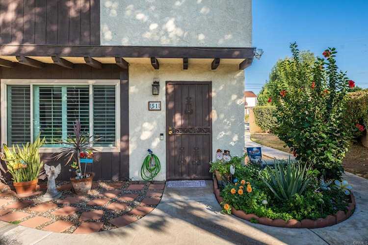 1097 Santo Antonio Dr #51, Colton, CA 92324