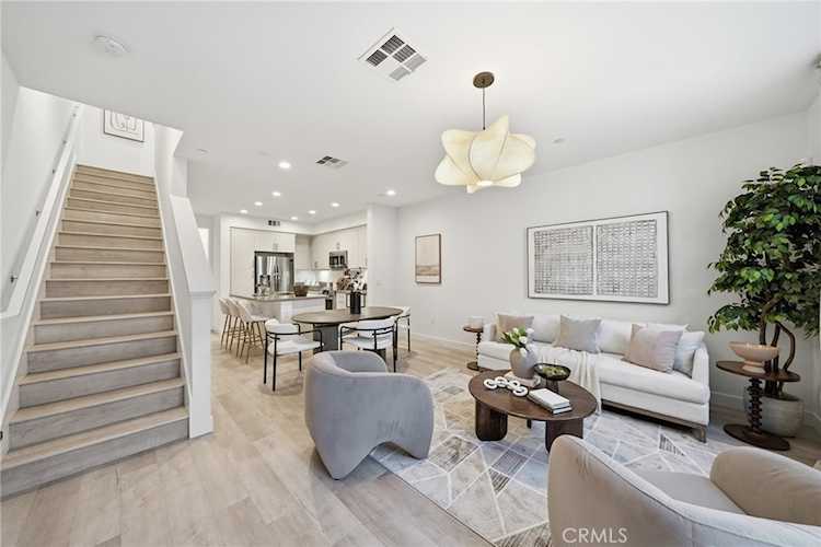 2718 Santa Anita Ave, El Monte, CA 91733