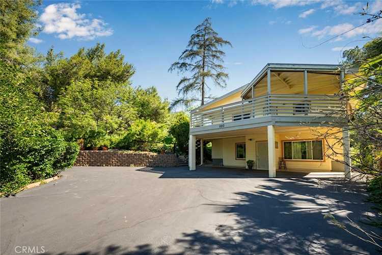 220 D St, Ramona, CA 92065