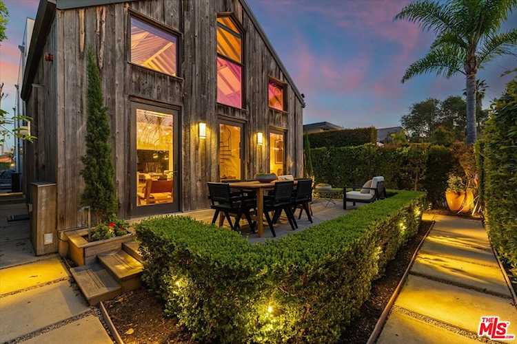 752 Palms Blvd, Venice, CA 90291