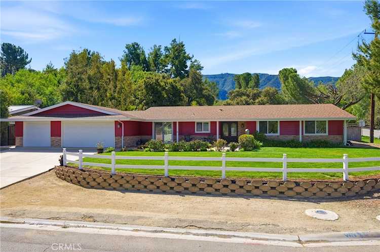 15870 Silver Star Ln, Canyon Country, CA 91387