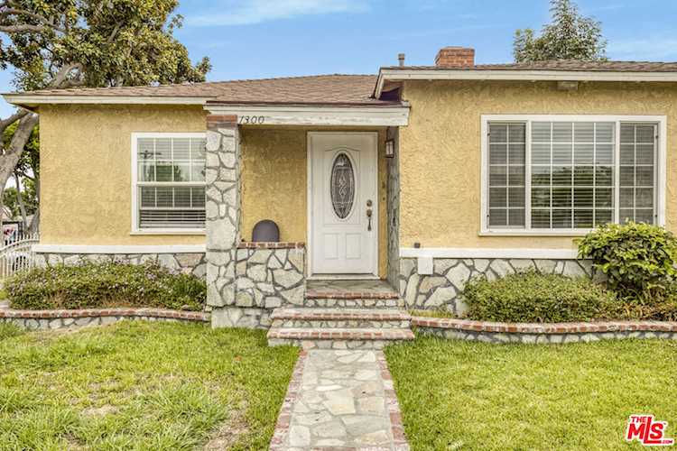 1300 S California Ave, Compton, CA 90221