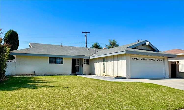 1155 Cloverglen Dr, La Puente, CA 91744