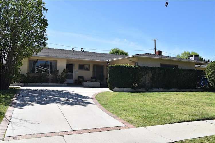 24118 Archwood, West Hills, CA 91307