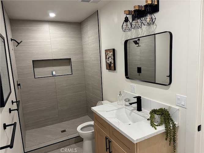 10951 Petit Ave, Granada Hills, CA 91344