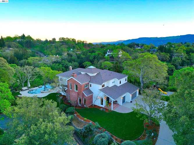 16 Ardendale Ct, Alamo, CA 94507