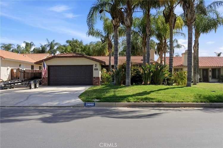 29860 Steel Head Dr, Canyon Lake, CA 92587