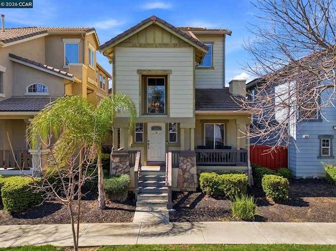 922 Oxford Ln, Brentwood, CA 94513