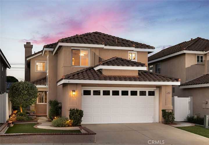 13882 Berrington Ct, North Tustin, CA 92705