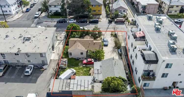 12009 Hart St, North Hollywood, CA 91605